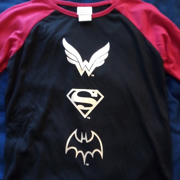 D C Comics Superhero Girls T-Shirt Size Large